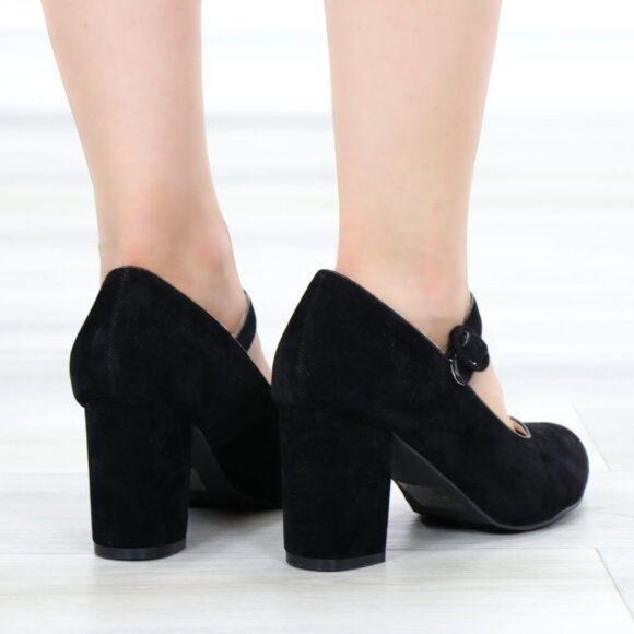 Black Velvet Low Heels Retro Style Mary Jane Pumps - Picture 10 of 13